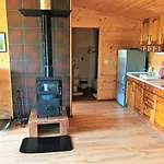 Farm stay Dom Pod Roza Wiatrow: Tranquil Retreat Near