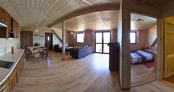 Dom Pod Roza Wiatrow: Tranquil Retreat Near *
